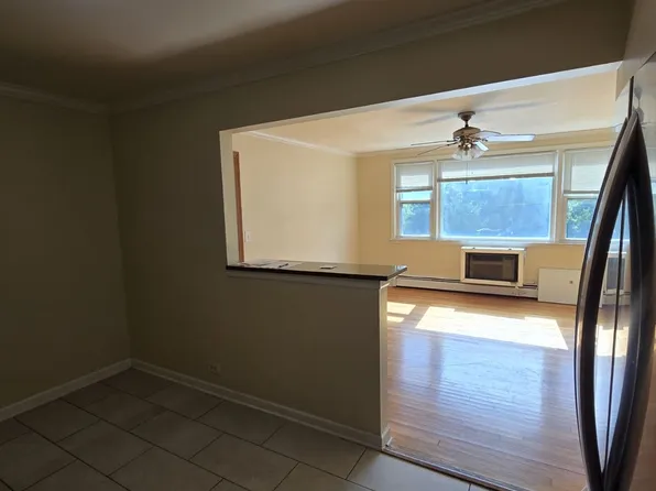 4934 Harold Ave, Schiller Park, IL