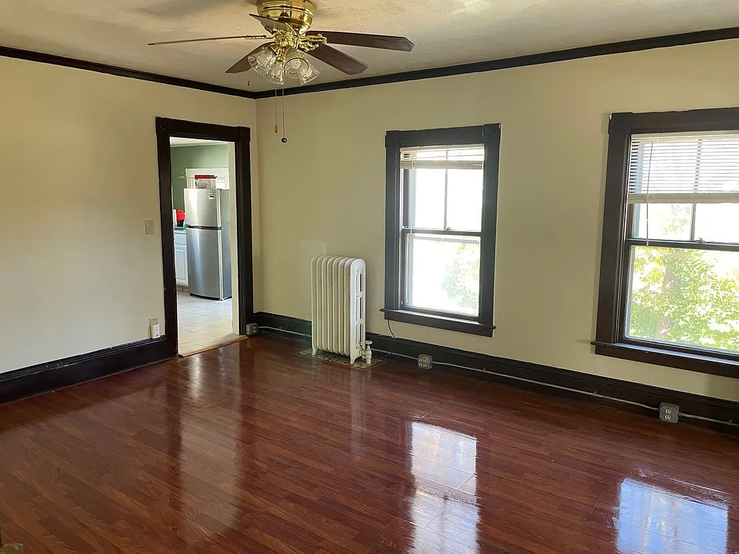 2 bed, 1.0 bath, 1040 sqft, $2,000 — Photo 4