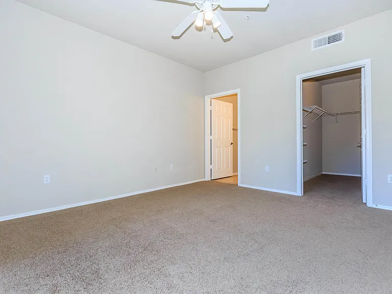 2b2 Renovated 1141 SQFT 2 Bed 2 Bath