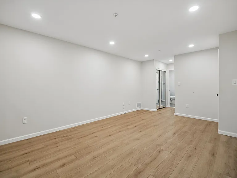 1415 York St #1415 — Photo 4