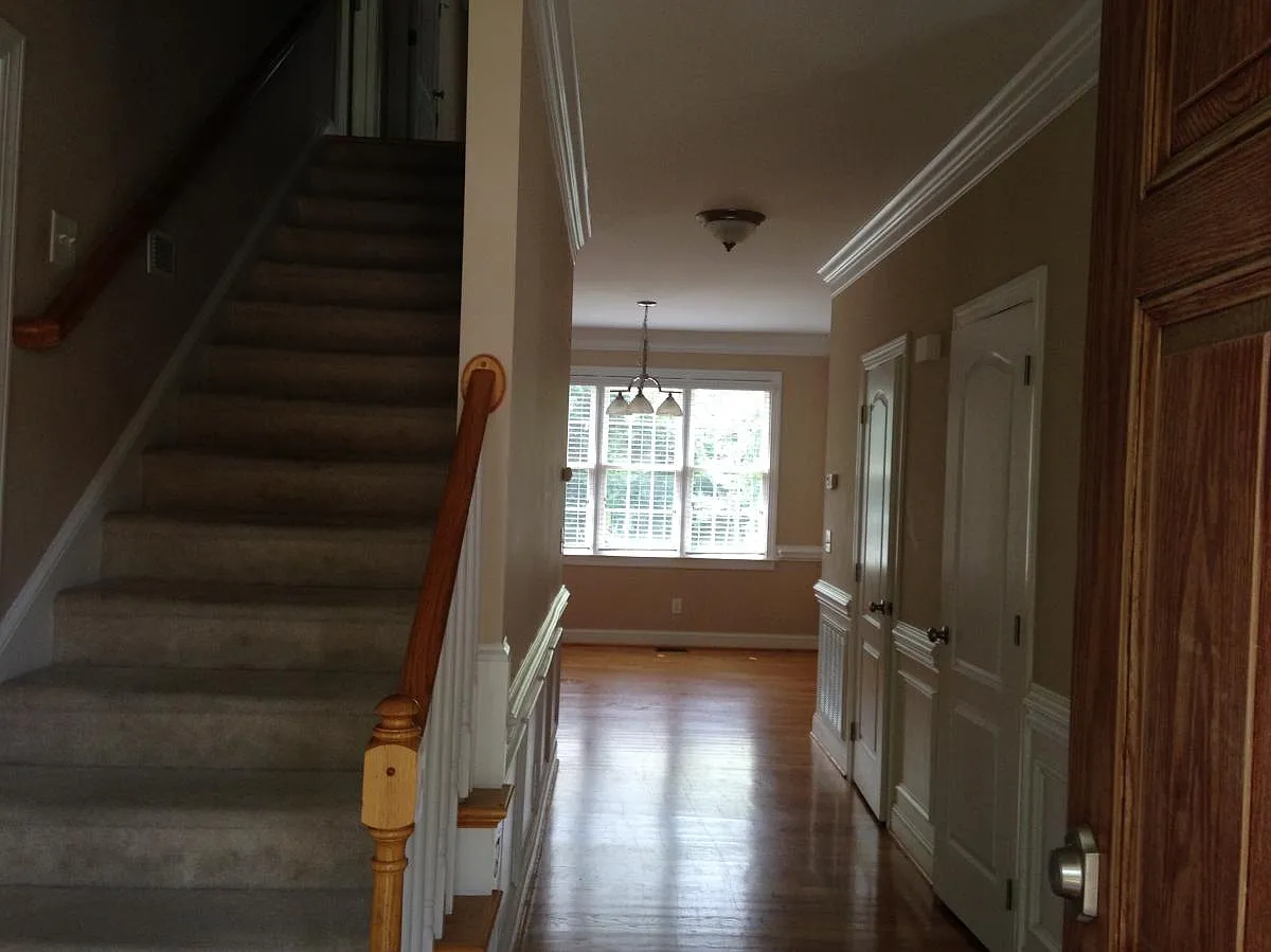 4 bed, 3.5 bath, 3350 sqft, $2,975 — Photo 3