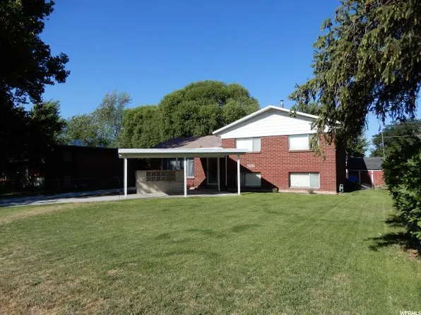 5691 S 2600 W, Roy, UT 84067