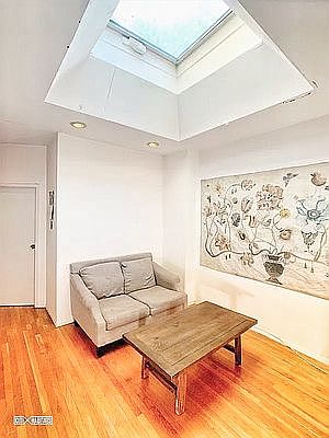 2nd image of 536 E 87th St #3