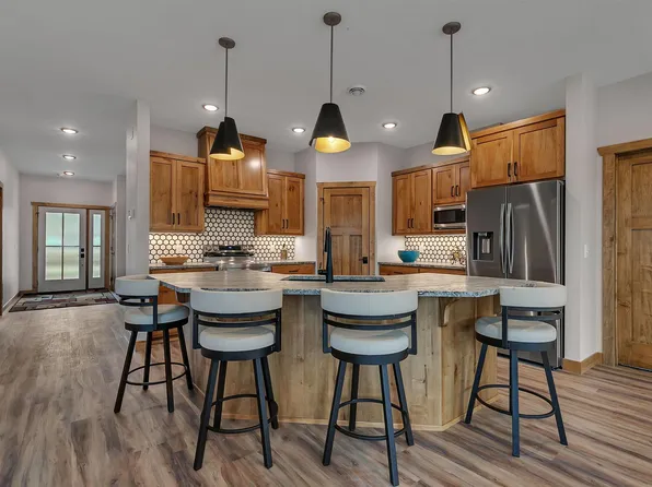 2016 Forest Ct, Saint Cloud, MN 56303