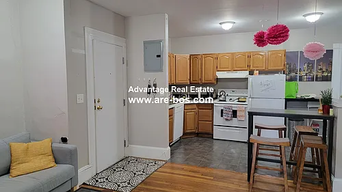 1056 Commonwealth Ave Photo 1 1056 Commonwealth Ave Photo 1