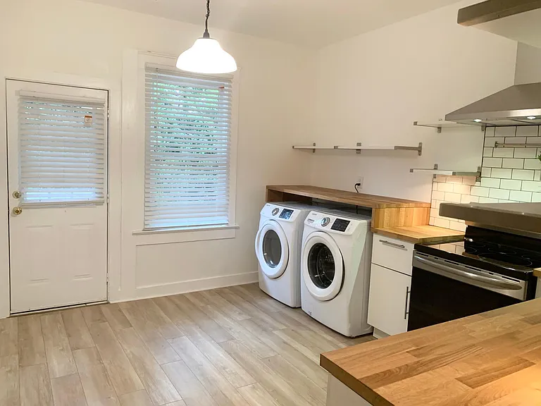 687 Durant Pl NE #4 — Photo 6