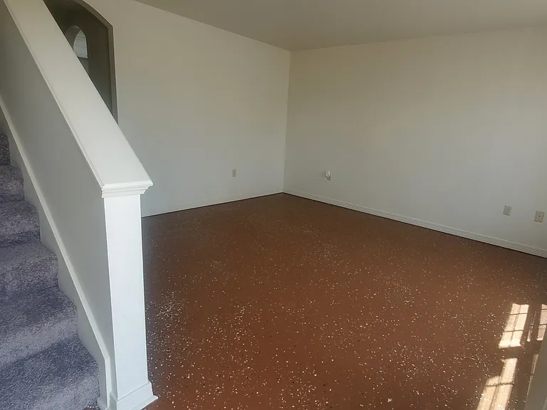 Hilldale Springs Cir — Photo 5