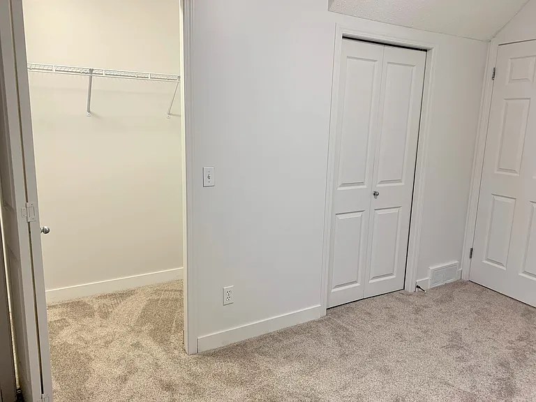 192 Saddlebrook Cir NE #192 — Photo 3