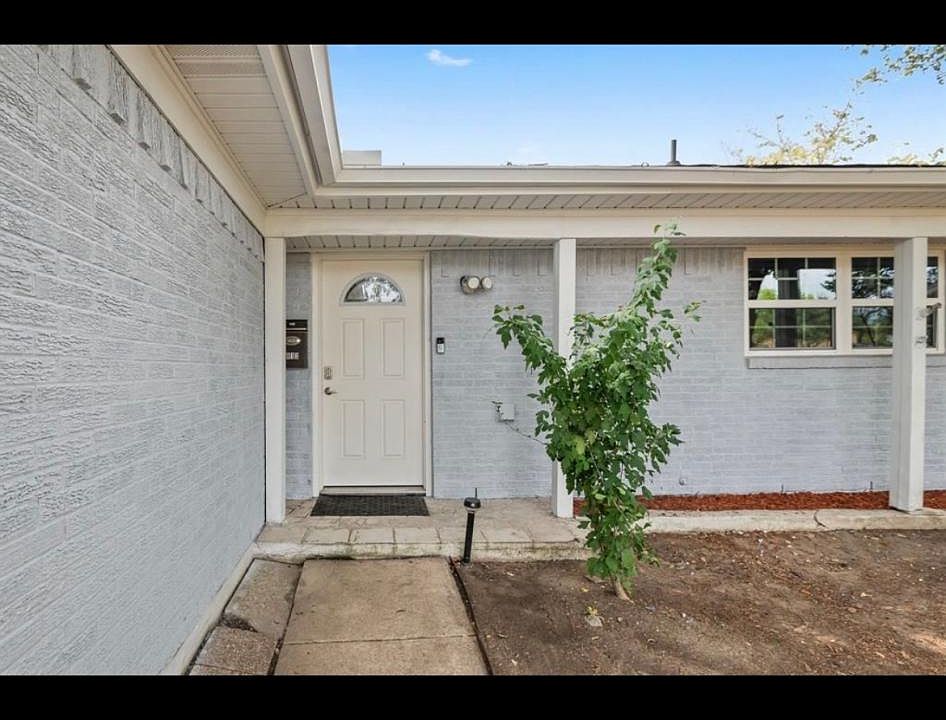 1st image of 4813 Shands Dr