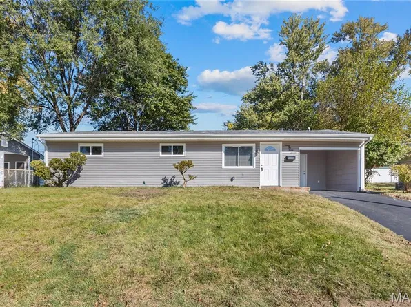 9237 Harold Dr, Saint Louis, MO 63134