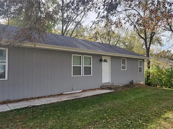 524 E 3rd St, Lawson, MO 64062