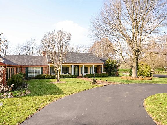 5th image of 104 Bridle Ct