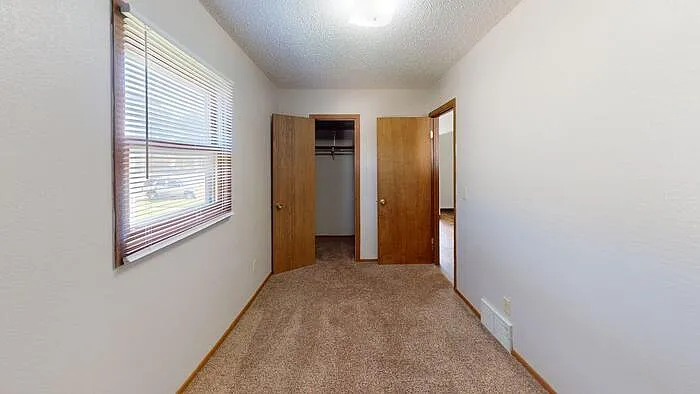 1508 E Thayer Ave #7 — Photo 6