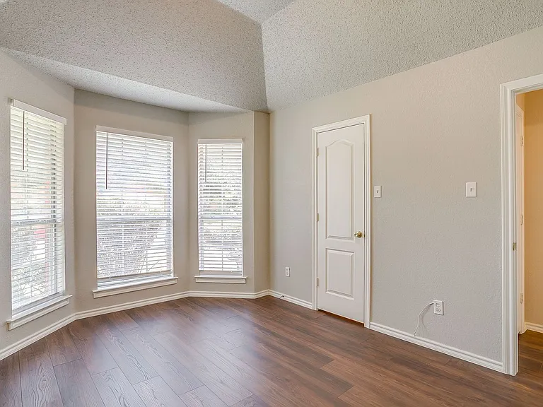 7617 Blossom Dr — Photo 10