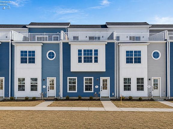 3rd image of 461 Harbor Ln