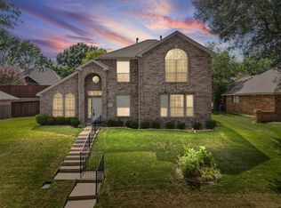 553 Renee Ln, Desoto, TX 75115