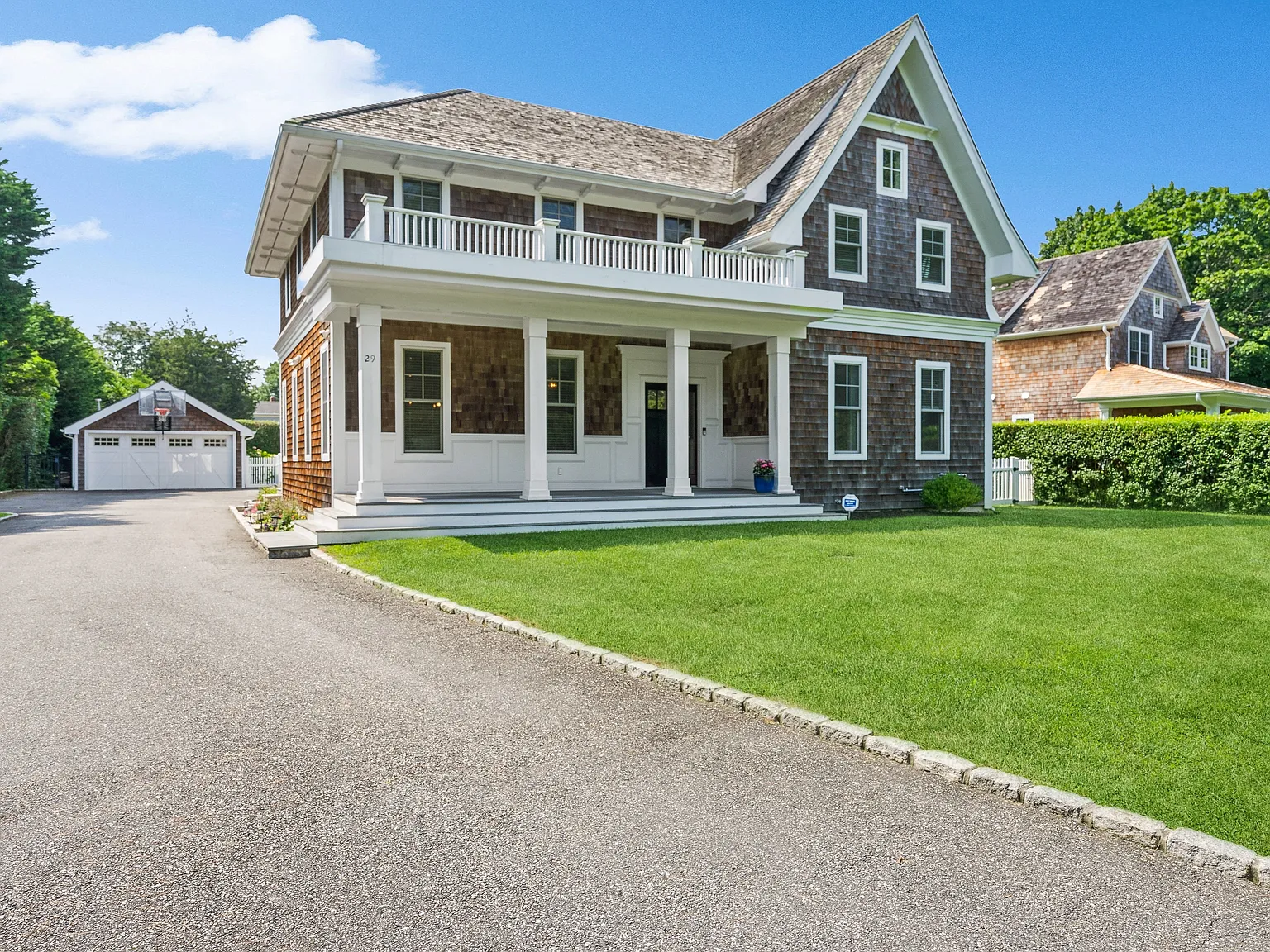 Charming Southampton Village Rental - Prime Location! — Photo 4