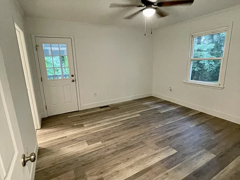 51 Allen Ave — Photo 11