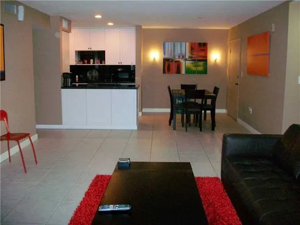 9404 SW 77th Ave APT M3, Miami, FL 33156