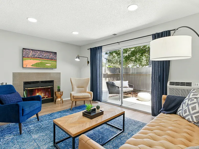 The Grove Luxury Apartments — Photo 28