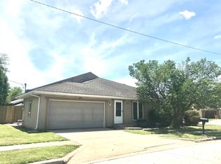 418 E Arrowhead St, Springfield, MO 65807