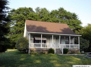 872 Mayberry Ln, Arab, AL 35016