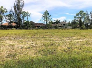 2218 NE 35th Ln, Cape Coral, FL 33909
