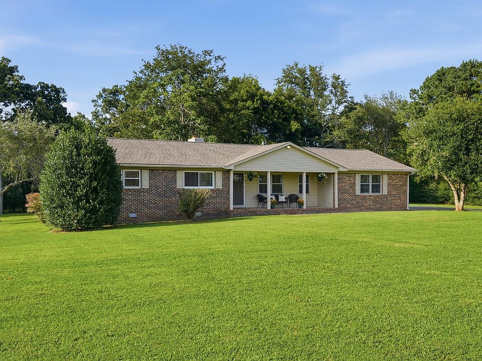 1st image of 101 Royal Oak Dr