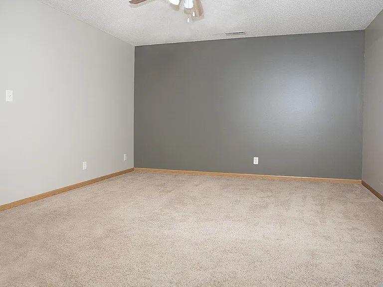 5900 Roose St — Photo 21
