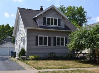 211 Penhurst St, Rochester, NY 14619