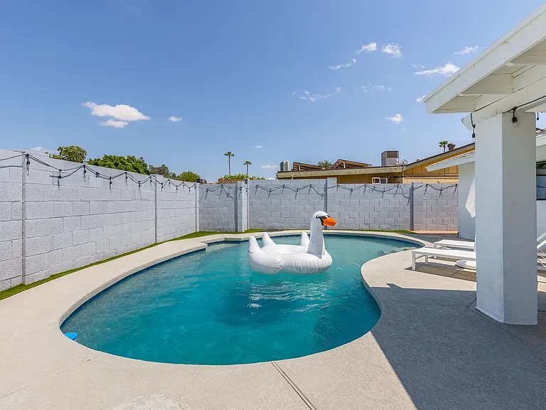 8702 E Clarendon Ave — Photo 2