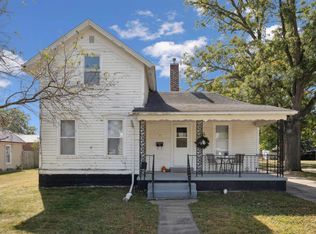 705 3rd St, La Porte City, IA 50651