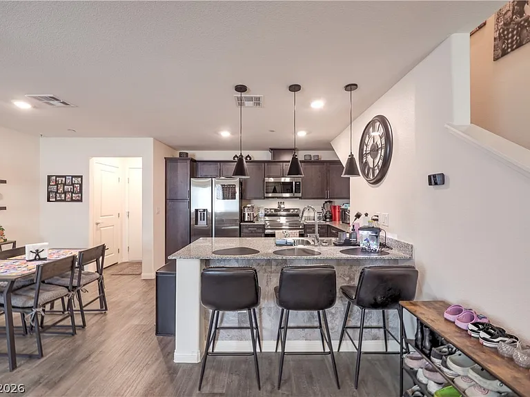 6816 Citron Mist Ct — Photo 11
