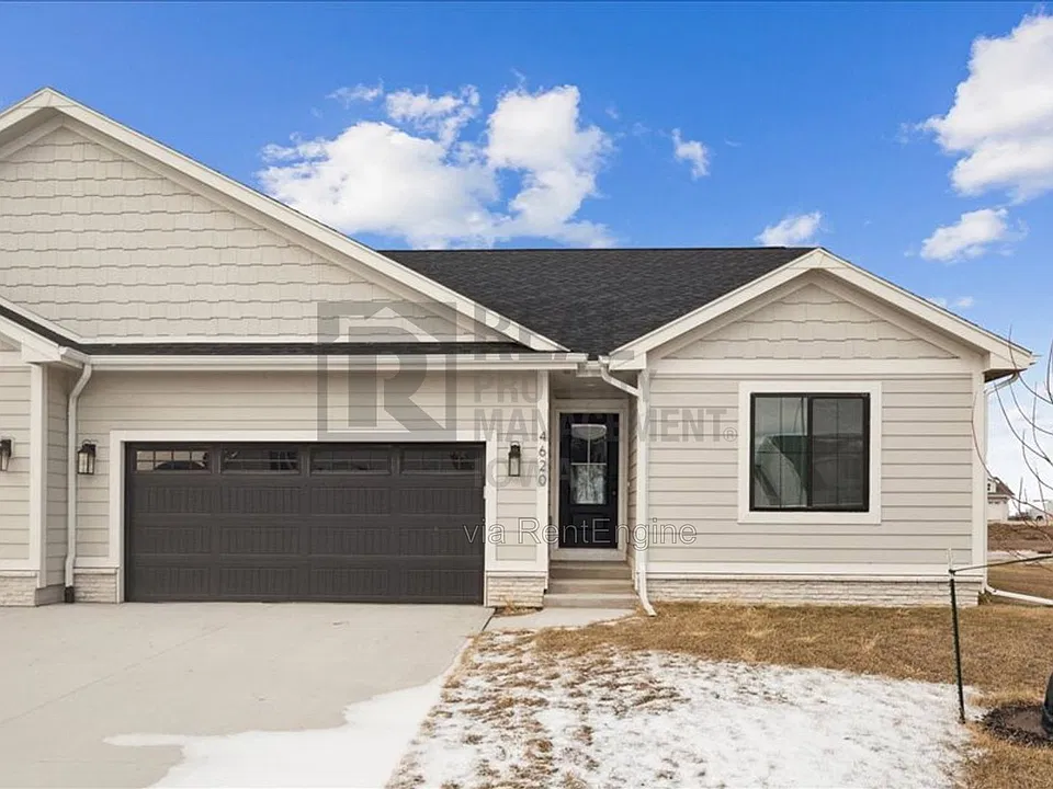 4620 NW 17th St
