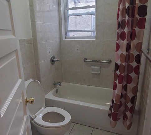 3rd image of 3805 N Darien St