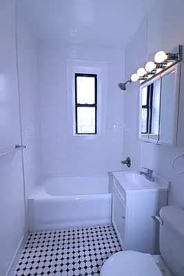 Rented by Oxford Property Group | media 14
