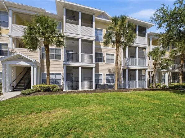 4802 51st St W APT 903, Bradenton, FL 34210