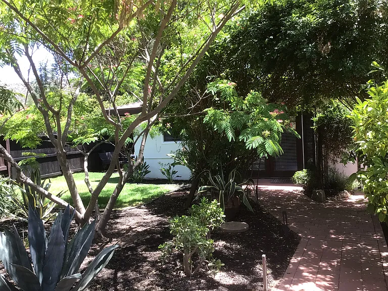 N Montgomery St — Photo 1