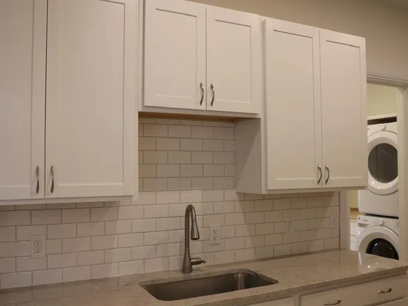 73 Richmond Ave APT 2, Buffalo, NY 14222