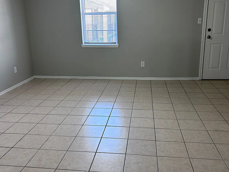 2316 W Elisa Ln #6 — Photo 7