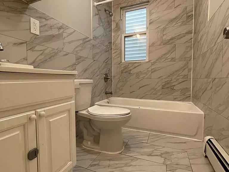 692 S 18th St #1 — Photo 8