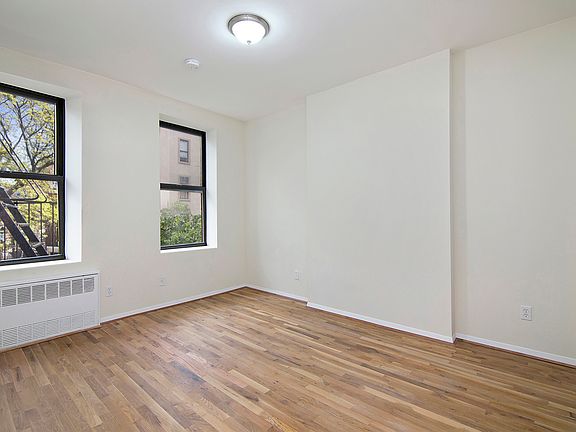 3rd image of 414 E 119th St APT 1RE