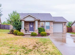 1214 W Stonecrest Ave, Stillwater, OK 74075