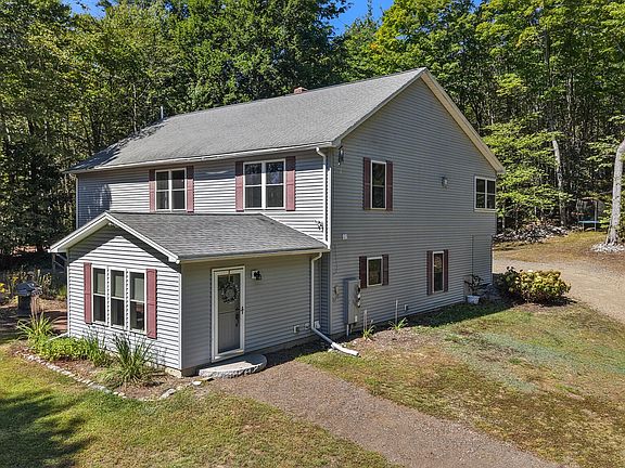 4th image of 281 Mudgett Road