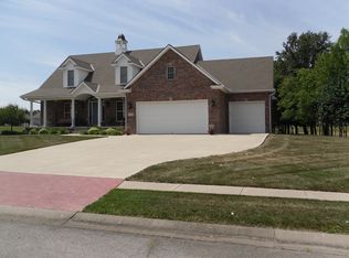 1500 Deer Run Rd, Oak Grove, MO 64075