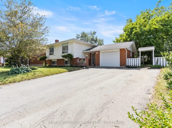 74 Westwood Cres, Welland, ON L3C 4R3