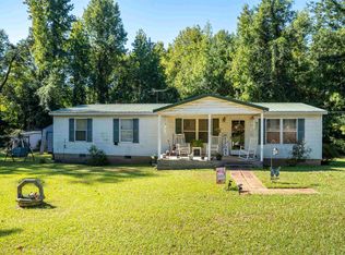 655 Peanut Rd, Woodruff, SC 29388