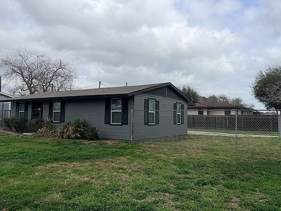 2nd image of 3918 Harris Dr