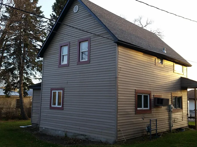 109 E Ash Ave — Photo 17