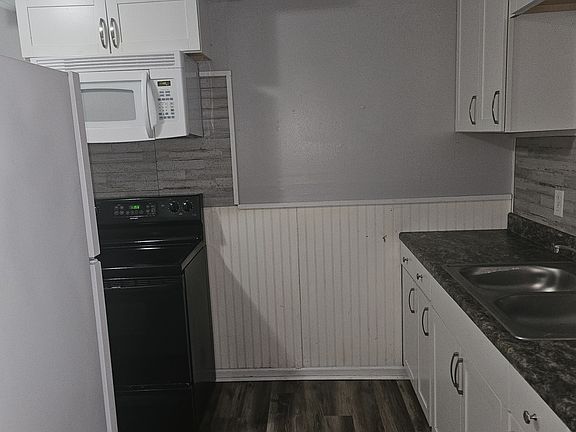 4th image of 677 Shelton Ct